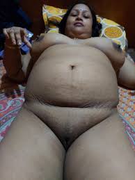 Bengali Rendi Boudi... Tykkää olla kotona aina alasti.... 😜😜💦 :  rBengaliCelebs