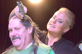 Good News Sunday: Suburban teachers named Golden Apple Award state finalists