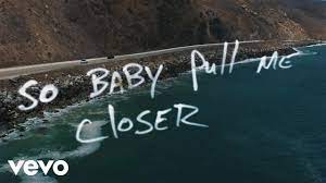 Official lyric video for closer by the chainsmokers listen to the chainsmokers: The Chainsmokers Closer Lyric Ft Halsey Youtube