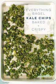 Everything Bagel Kale Chips This Kale Chip Recipe Only Requires 5 Ingredients And Is So Easy To Make Ba Kale Chip Recipes Kale Chips Healthy Snacks Recipes