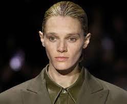 Leila Goldkuhl's Instagram, Twitter & Facebook