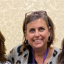 Laurie Dole's Instagram, Twitter & Facebook