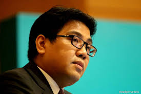 Saya juga ingin mengumumkan ym tengku muhammad taufik tengku aziz dilantik sebagai presiden/ketua pegawai eksekutif kumpulan baharu di syarikat petroliam nasional berhad (petronas). Petronas Warns A Delay In Lng Canada Rm127b Project Could Be Costly Report The Edge Markets
