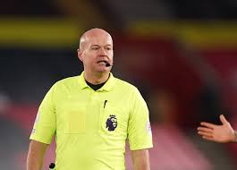 Premier league referee lee mason has pulled out of fourth official duties at sunday's game between sheffield united and liverpool because of injury. Lee Mason Stood Down From Premier League Fixtures After Referee Involved In Var Errors In Games Featuring West Ham And Southampton