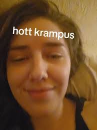 Sarah Smoke's Instagram, Twitter & Facebook