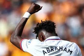 Akan tetapi, abraham mulai kesulitan mendapat menit bermain semenjak kehadiran thomas tuchel. Pemain Timnas Inggris Akan Keluar Lapangan Jika Ada Rasis Olahraga