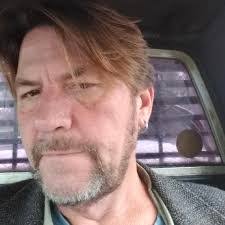 Elisha Hardeman's Instagram, Twitter & Facebook