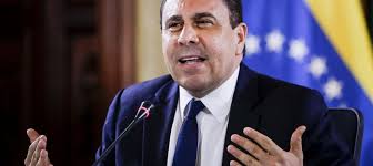 Samuel Moncada condena como insolente la amenaza de Estados Unidos