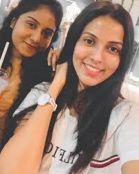 Debbie Elworthy's Instagram, Twitter & Facebook