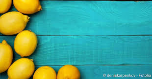Vitamin c (also known as ascorbic acid and ascorbate) is a vitamin found in various foods and sold as a dietary supplement. Vitamin C Bedeutung Tagesbedarf Fehldosierung Netdoktor