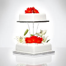 It also features a this pie stand includes a durable metal frame with an arched top for easy carrying, and it comes with two round tiers accommodated by natural wood trays. Juliette Clear Acrylic Square 2 Tier Cake Stand