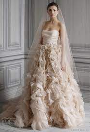 Monique Lhuillier Wedding Dresses Spring 2012 Bridal Collection Wedding Inspirasi Monique Lhuillier Wedding Dress Wedding Dresses Blush Ball Gowns Wedding