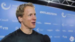 Epke jan zonderland ron is a dutch gymnast and 2012 olympics gold medalist on the high bar. Epke Zonderland Ned Interview 2017 World Championships Podium Training Youtube