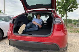 Полный привод, автопилот, long range до 500 км пробега на одном. Tesla Model Y Probefahrt Test Fahrbericht Vergleich Mit Model S Das Beste Elektroauto Der Welt Danzei