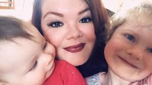 Tributes to 'selfless, courageous' mum, 28, after death from rare skin  cancer