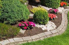 Clean look that works for all garden styles. Stone Garden Edging Ideas Step By Step Guide Pictures Garden Tabs