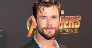 Chris Hemsworth disfrutó muchísimo su regalo de cumpleaños ¡y morimos de  envidia!