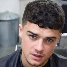 Here i have shared 21 curly hairstyles for men 2020, with styling guide and the underlying looks how you look all depends on your hairstyle. Curly Hairstyles 40 Stylish Hairstyles For Men With Curly Hair Atoz Hairstyles