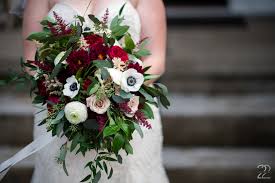 How to keep both jobs on high achievement and enjoy the process. Six Pro Tips On How To Rock Your Wedding Florals