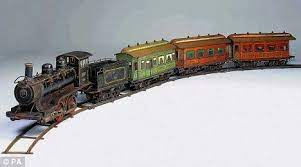 From Nelson S Diamond Brooch To The First Toy Steam Train The Treasures Antiques Roadshow Experts Dream Of Discovering Toy Train Model Trains Train