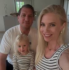 Maxi López reveló el nombre que le pondrá al bebé que espera con Daniela  Christiansson