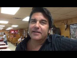 An Interview with Entertainer, Johnny Seaton in Fulshear, Texas