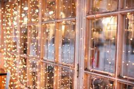 35 bastelideen fur fenster weihnachtsdeko weihnachtlich dekorieren weihnachten dekoration weihnachtsdekoration ideen. Weihnachtsdeko 6 Tolle Ideen Fur Ihr Dachfenster Velux Magazin