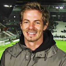 „dieses jahr sind nicht so viele in scherben getreten. Alex Schluter Alex Schlueter Twitter