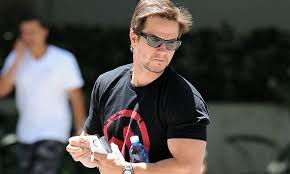 Mark Wahlberg Net Worth How Much Money He Is Earning Mark Wahlberg Net Worth Square Sunglasses Men