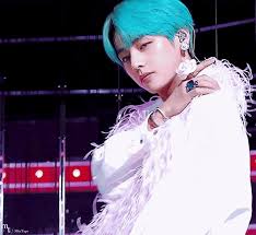 Born on december 30, 1995, he debuted with bts in 2013, and the group went on to enjoy great popularity. Taehyung Bts V Gif Taehyung Bts V Blue Hair Discover Share Gifs
