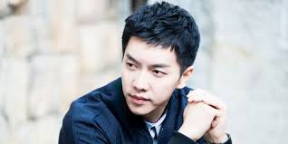 Lee had numerous hit songs as a singer such as because you're my woman. Update Lee Seung Gi Di Jogja Naik Becak Berdua Malam Malam Kapanlagi Com