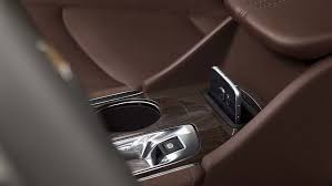 The center console is intuitive and easy to operate, putting the controls right where you need them. 2017 Chevrolet Malibu Specs And Features Sullivan Parkhill