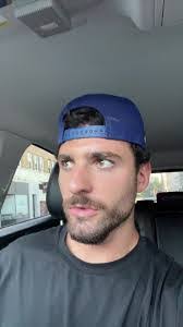 Devon Larsen's Instagram, Twitter & Facebook