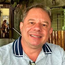 MOTO2. Aron Canet fechou com a Marc VDS para 3 anos de contrato,  permanecendo na Moto2. Mesmo que o piloto não pareça estar muito feliz,  parabéns... Braaaaaap!