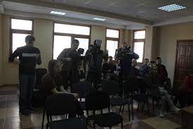 Jun 05, 2021 · в своём решении суд упоминая инцидент с лезгинкой (о том, что инициаторы драки предъявили претензию убитому танцевать лезгинку, о чём говорила его вдова — потерпевшая эрика маковейчук. Primechaniya Vyzov Obshestvu Podrobnosti Ubijstva V Bare Benefis