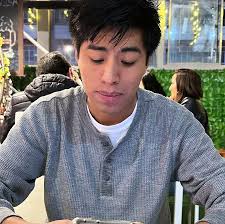 Francisco Sagasti es el nuevo presidente. A segir vigilantes con lo que se  viene.... Por mientras les dejo las antorchas.