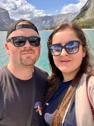 Hi all, any self employed housekeepers/dinner hosts working in the Three  Valleys this year? Please drop us an email at info@mountainchefs.net or a  Whatsapp