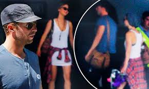 According to a lawrence pal, the hunger games actress got tired of chris being so noncommittal. Jennifer Lawrence And Chris Martin Seen Together After Iheart Radio Festival Daily Mail Online