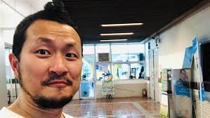 Jun 24, 2021 · 生活叫醒了岳父的网红梦 记事, 张猛, 大国小民, 抖音, 网红, 直播, 主播, 中年, 父女关系, 唱歌, 演唱, 爱好, 打工 Cebmsqpyzrpakm