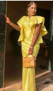 Voir plus d'idées sur le thème tenue africaine, mode africaine, robe africaine. 240 Idees De Bazin Mode Africaine Tenue Africaine Robe Africaine