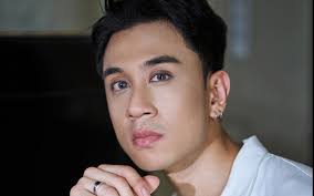 Dương Edward nói rõ chuyện "đánh rơi 150 triệu USD"