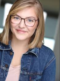 Kayla Noyes's Instagram, Twitter & Facebook