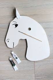 Do It Yourself Amadeus Und Sabrina Als Steckenpferde Selbst Bauen Steckenpferd Basteln Steckenpferd Kindergeburtstag Pferde