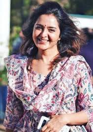 Fans are expecting to grasp more about manju warrier's life on screen and beyond. Manju Warrier To Make Hindi Debut The New Indian Express