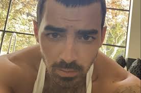 Joe Jonas Is Baking Cookies Shirtless In Quarantine And It's The Treat We  All Deserve Right Now