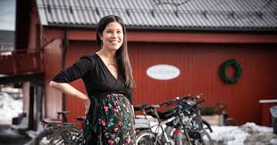 Lan marie nguyen berg er en norsk politiker fra miljøpartiet de grønne som siden 2015 er byråd for miljø og samferdsel i oslo. Politics In Oslo I Feel Especially Good Because I Have A Belly Lump