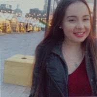 Amanda Bayer's Instagram, Twitter & Facebook