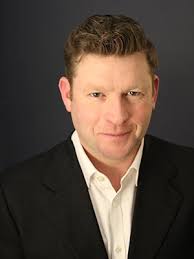 Eleven Club Management Professionals Awarded the Kendall Scholarship