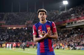Lamine Yamal muốn trở thành huyền thoại Barcelona | Báo Giáo dục và Thời  đại Online