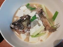 白鲢鱼(鱼头豆腐汤+清蒸鲢鱼段- 白鲢鱼(鱼头豆腐汤+清蒸鲢鱼段的做法,白鲢鱼(鱼头豆腐汤+清蒸鲢鱼段怎么做好吃,白鲢鱼(鱼头 豆腐汤+清蒸鲢鱼段的家常做法-